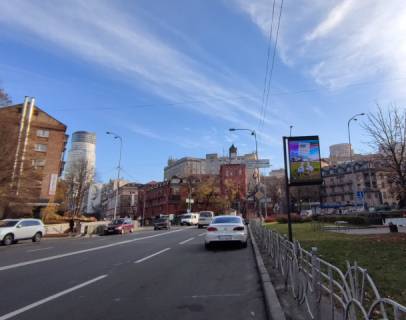 Video Billboard A in Kyiv, 1.2x1.8  Мечникова вул., 10/2 (м.Кловська, 200м. від БЦ "Парус") - 612912 Photo 1