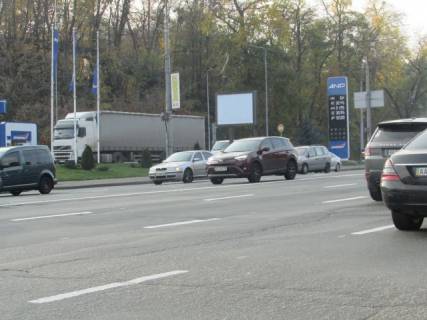 Scrolller, Scroll B in Kyiv, 3.14x2.32  Mihnovs'kogo M. (Druzbi Narodiv) bul-r, 42 (AZS ANP) - 195858 Photo 1