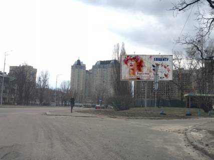 Prismatron, Prism A in Kyiv, 6x3  Verhovnoi Radi bul'var 1A / Miru prospekt  (svitlofor) - 116836 Photo 1