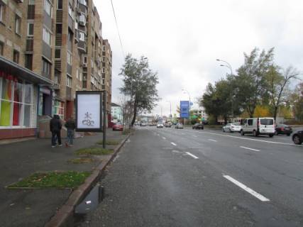 Citylight B in Kyiv, 1.2x1.8  Naberezno-Lugova, 11 Photo 1