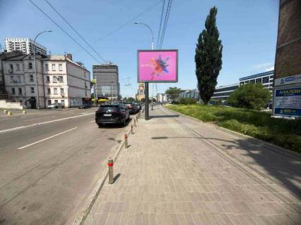 Video Billboard A in Kyiv, 3.14x2.32  Січеславська /Липківського (навпроти ТЦ Ультрамарин,  рух до Південного вокзалу та Макдональдс) - 613230 Photo 1