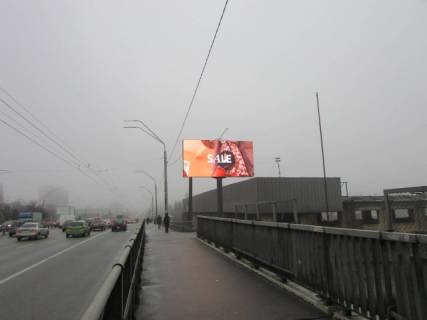 Video Billboard A in Kyiv, 6x3  Berestejs'kij (Peremogi) pr-kt, slahoprovid bila m.Svatosin, ruh do centru mista - 298494 Photo 1