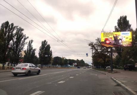 Video Billboard A in Kyiv, 6x3  Воскресенський (Перова б-р) пр-кт, 14 / Алішера Навої (за перехрестям) - 613654 Photo 1