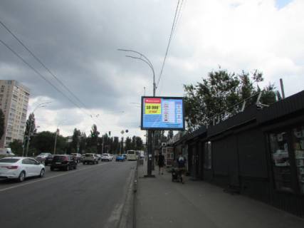 Video Billboard A in Kyiv, 3.14x2.32  Чоколівський бул./Ушинського вул., (ЗС "Караваєві дачі", рух до центру міста) - 613604 Photo 1