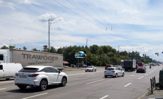 Video Billboard A in Kyiv, 6x3  Братиславська/Крайня вул. (перехрестя між Епіцентр та Novus, рух від Троєщинського р-ку) - 582317 Photo 1