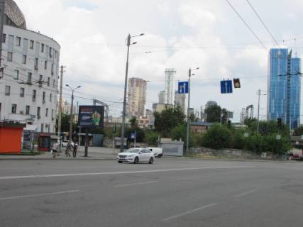 Scrolller, Scroll B in Kyiv, 3.14x2.32  Vasila Lipkivs'kogo (navproti TRC Ul'tramarin) - 332845 Photo 1