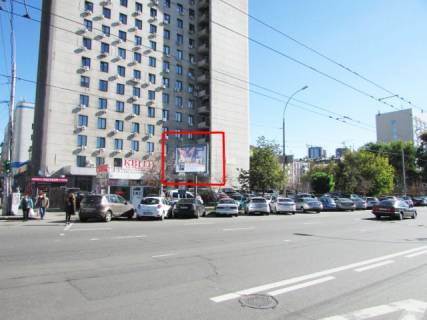 Video Billboard A in Kyiv, 3.14x2.32  Antonovica (Gor'kogo), 51/Fizkul'turi ( na perehresti, "Megamarket") - 72319 Photo 1