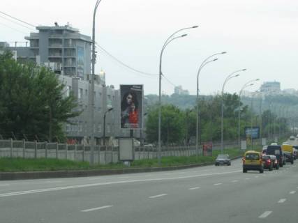 Backlight B in Kyiv, 2x4  Brovars'kij prospekt (Miznarodnij vistavkovij centr) Photo 1