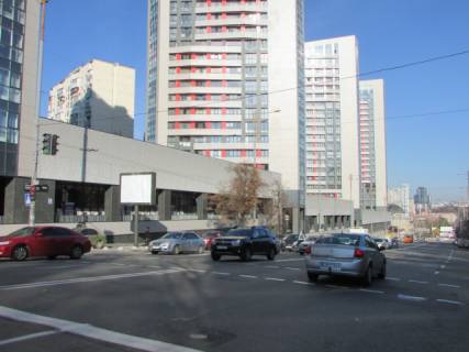 Scrolller, Scroll B in Kyiv, 3.14x2.32  Lipkivsk'ogo Vasila (Uric'kogo), 16-A na svitlofori - 27149 Photo 1