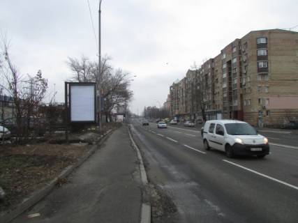 Citylight B in Kyiv, 1.2x1.8  Naberezno-Lugova, 8B / Urkivs'ka ( v'izd do AZS "WOG") Photo 1