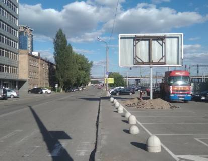 Prismatron, Prism A in Kyiv, 6x3  Zaliznicne sose, 57 naproti "Velika Kisena" - 27468 Photo 1