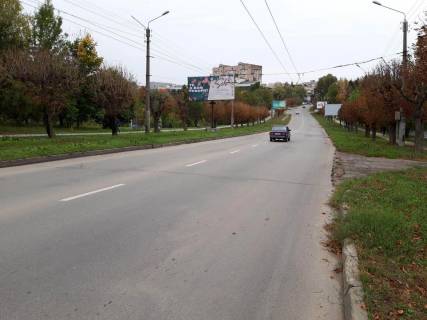 Billboard B in Chernivtsi, 3*6  st. Komarova (bila stavu) Photo 2