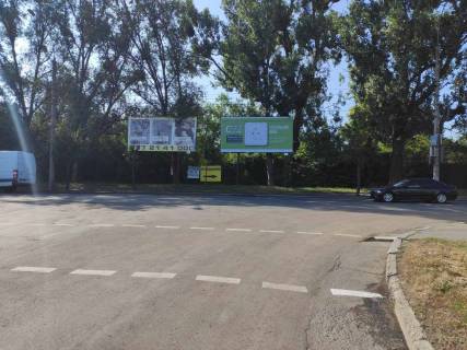 Billboard A in Chernivtsi, 3*6  na rozi vulic' Energeticnoi ta Hotins'koi, livij Photo 2