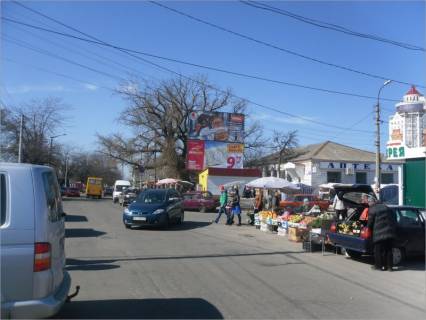 Billboard + in Bila Tserkva, 6х3  st. Armarkova, bila apteki, navproti central'nogo rinku,  POKLEJKA Z VISKI Photo 1