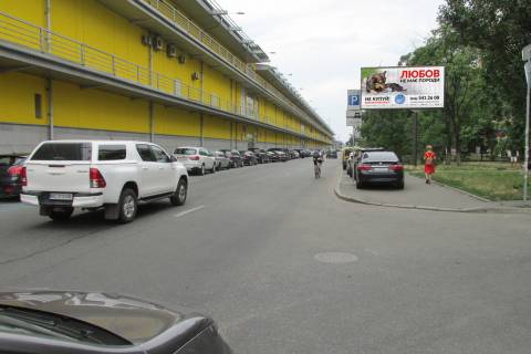 Prismatron, Prism A in Kyiv, 6х3  prospekt Obolons'kij, 16 v napramku do m. Mins'ka (bila TRC "Drim Taun") - 368876 Photo 1