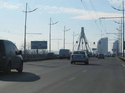 Billboard A in Kyiv prosp. Vatutina - Moskovskij most (02) TRC SkyMall, g/m Asan; naav. s levogo berega / Dneprovskij r-n Photo 1