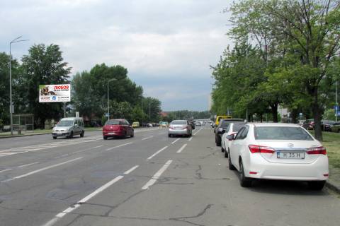 Billboard B in Kyiv, 6х3  st. Revuc'kogo, 9 (naproti) Photo 1