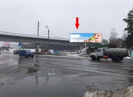 Prismatron, Prism A in Kyiv s. Gostomel', na svitlofori viizd z s. Buca pered slahoprovidom v napramku Kieva (liva) - 380497 Photo 1