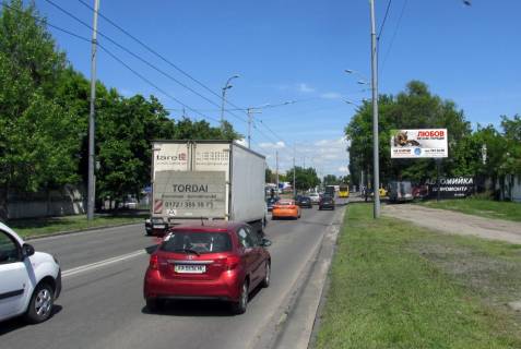Video Billboard A in Kyiv, екран  Кільцева дорога / Жмеринська вулиця (напроти Шпалерного ринку) в сторону Проспекту Перемоги - 617298 Photo 1