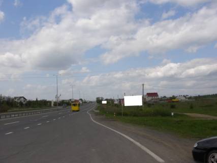 Billboard A in Uzhgorod, 3x6  Avtodoroga "Kiiv-Cop", v"izd v s.Barvinok, bila RA "Lateks" Photo 1