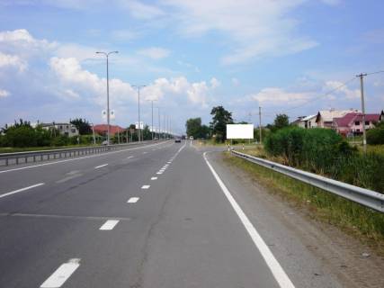 Billboard A in Uzhgorod, 3x6  Avtodoroga "Kiiv-Cop", 800 m vid  poznacki s.Barvinok Photo 1