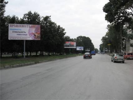 Billboard A in Kam'yanets-Podilsky, 3х6  r-n perehresta av.Grusevs'kogo ta st.Cervonoarmijs'ka Photo 1