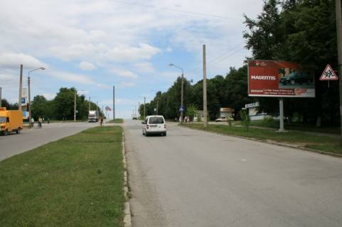 Billboard A in Kam'yanets-Podilsky, 3х6  perehresta av. Grusevs'kogo ta st.Panivec'koi (50m do st.Panivec'ka) Photo 1