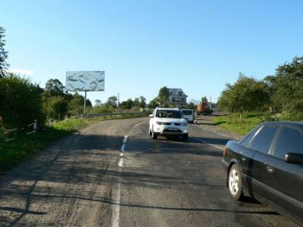 Billboard B in Delyatin, 3x6  Trasa N-09 Mukacevo-L'viv, s.Delatin, 11 km. do Aremce, viizd v storonu Ivano-Frankivs'ka, napramok ruhu na Ivano-Frankivs'k Photo 1