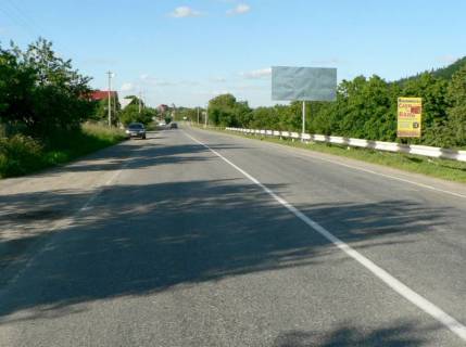 Billboard A in Yaremche, 3x6  Trasa N-09 Mukacevo-L'viv, viizd z mista v storonu Ivano-Fr, bila kam`anogo znaku Aremce,  napramok ruhu na Ivano-Frankivs'k Photo 1