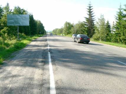 Billboard B in Loeva, 3x6  Trasa N-09 Mukacevo-L'viv, s.Loeva 4 km. pered Nadvirnou, bila kafe "Smericka", napramok ruhu na Ivano-Frankivs'k Photo 1