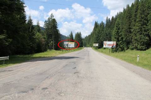 Billboard B in Bukovel, 3x6  Trasa N-09 Mukacevo-L'viv, doroga na Bukovel' (s.Polanica), vidpoc. kompleks Bat'kivs'kij porig, 150 m pered povorotom na Bukovel', napramok ruhu na Bukovel' Photo 1