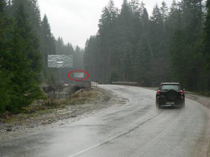 Billboard A in Bukovel, 3x6  Trasa N-09 Mukacevo-L'viv, doroga vid Bukovela do Ivano-Frankivs'ka (s.Polanica), 4 km 600 m vid Bukovela, napramok ruhu na Ivano-Frankivs'k Photo 1
