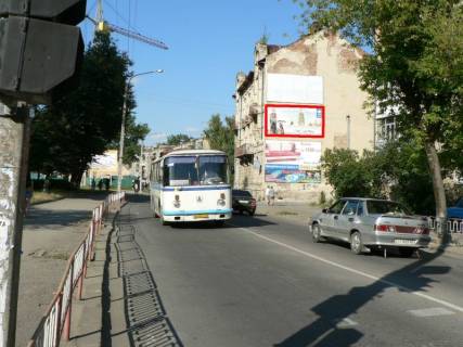 Billboard A in Bukovel Mazepi 83 (nastinnij), supermarket Gostinnij Dim, napramok ruhu vid st.Dovzenka, Naberezna  (supermarketiv Veles, Comfy) v napramku centru mista (st.Sicovih stril'civ, Bel'veders'ka) Photo 1