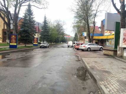 Cityscroll B in Yaremche, 1,2x1,8  Trasa N-09 Mukacevo-L'viv, Svobodi, supermarket Vopak, napramok ruhu na Ivano-Frankivs'k Photo 1