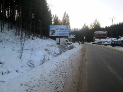 Billboard B in Bukovel, 3x6  Trasa N-09 Mukacevo-L'viv, doroga na Bukovel' (s.Polanica), navproti perevernutoi hati, suvenirnij rinok, 3 km 900 m do Bukovela, napramok ruhu na Bukovel' Photo 1