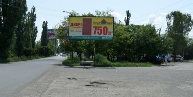 Billboard A in Kremenchuk, 3х6  st. B. Hmel'nickogo, No58/1 (ob"ezdnaa doroga so storony s. Krivusi v central'nuu cast' goroda) Photo 1