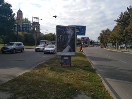 Billboard A in Lutsk av.Sobornosti, rozdilova smuga vid TK "Avers" do gipermarketu "Tam Tam" (naproti mag."Softlajn") Photo 1