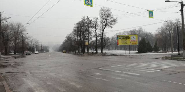 Billboard A in Krivy Rig av. Metalurgiv  ta st. Vadima Gurova,stadion Metalurg, napravlenna ruhu vid socmista do Arseloru Photo 1