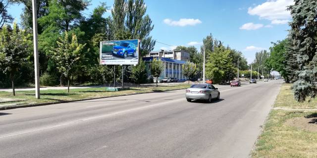 Billboard B in Krivy Rig st. Matusevica - mag. "Suputnik", napramok ruhu do Cirku vid st. A.Vasakina. Meblevij salon Suputnik, ofisnij centr, spal'nij rajon. Photo 1
