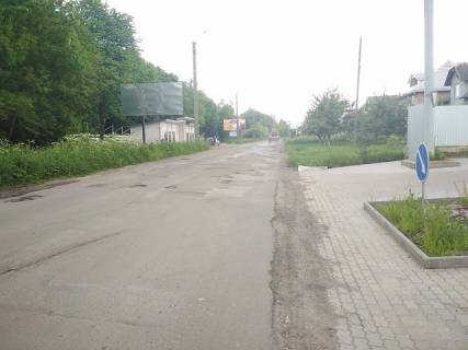 Billboard A in Colomia st. Simona Petluri (bila bud. No159) / napram v centr mista Photo 1