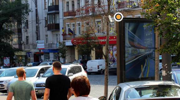 Citylight B in Kyiv, Сітілайт 1.2х1.8  Velika Vasil'kivs'ka st. 33 Photo 1