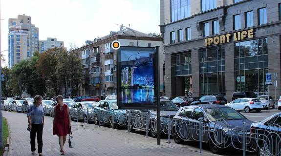 Citylight B in Kyiv, Сітілайт 1.2х1.8  Knaziv Ostroz'kih (Moskovs'ka) st. 30 Photo 1