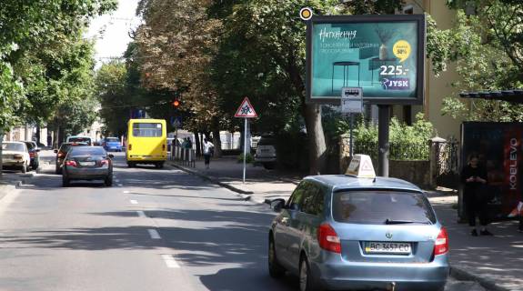 Scrolller, Scroll A in Lviv, Скролер 2.3х3.14  Antonovica st., 49 / Mel'nika st., v centr - 173795 Photo 1