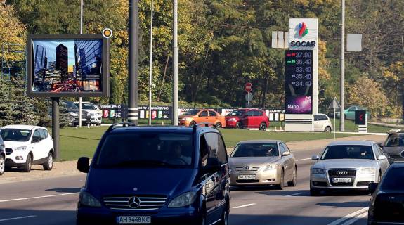 Backlight B in Kyiv, Беклайт 2.3х3.14  Mikoli Mihnovs'kogo (Druzbi Narodiv) bst., bila AZS Photo 1