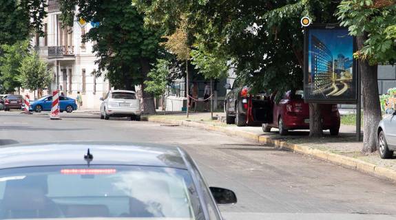 Citylight A in Kyiv, Сітілайт 1.2х1.8  Instituts'ka st. 15 Photo 1