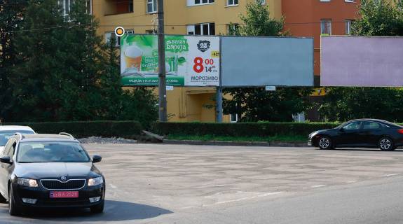 Billboard A in Ternopil, Щит 3x6  Konoval'ca st. / Zluki st., livij, z centru! Uvaga, rozmir 2900h5900! Photo 1
