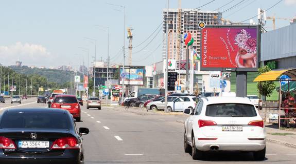Video Billboard A in Kyiv, Цифра 2.3х3.14  Dniprovs'ka naberezna - 336858 Photo 1