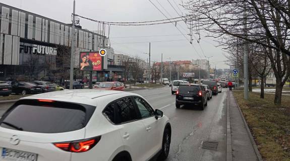 Backlight B in Lviv, Беклайт 2.3х3.14  Кульпарківська Вул., 200А Трц "Futur Hub" Photo 2