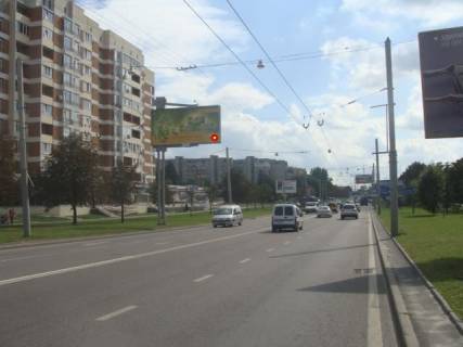 Billboard B in Lviv, Щит 3x6  Kul'parkivs'ka st. / Perfec'kogo st., z centru Photo 1