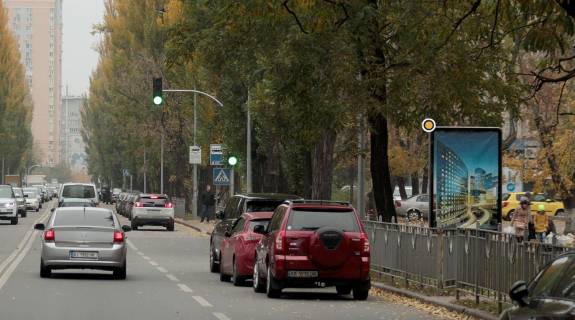 Citylight A in Kyiv, Сітілайт 1.2х1.8  Rusanivs'ka naberezna, 10 Photo 1